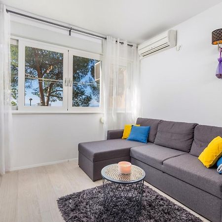 Sunny Studio Apartment With Balcony Rijeka Buitenkant foto