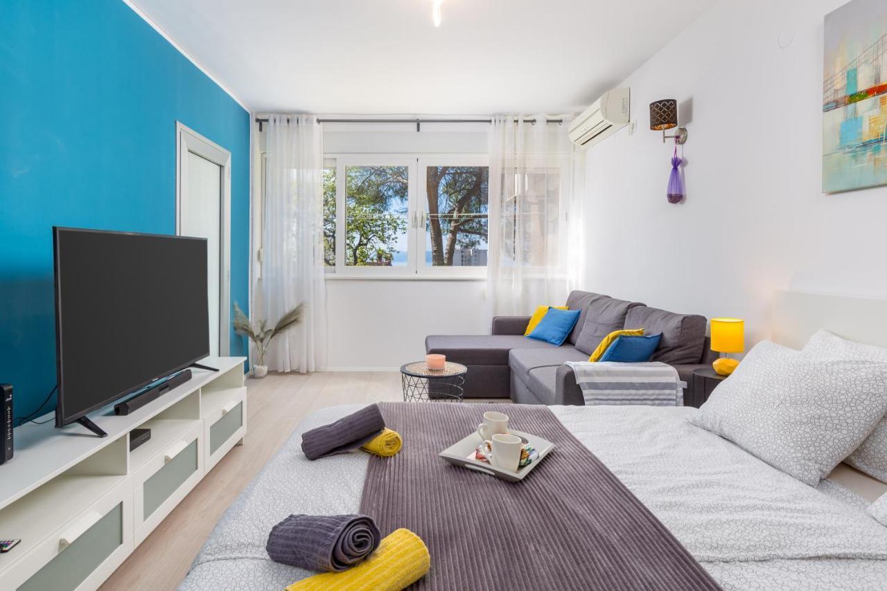 Sunny Studio Apartment With Balcony Rijeka Buitenkant foto