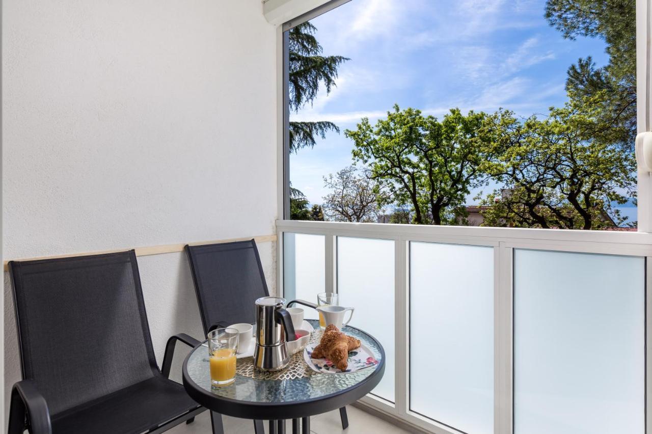 Sunny Studio Apartment With Balcony Rijeka Buitenkant foto
