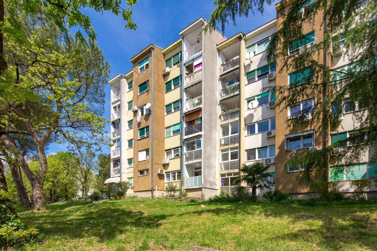 Sunny Studio Apartment With Balcony Rijeka Buitenkant foto